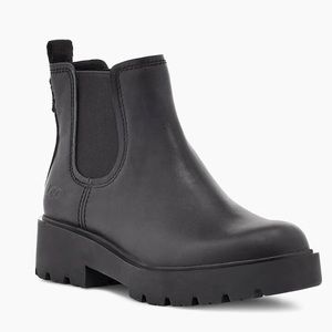EUC UGG Markstrum Chelsea Ankle Boot